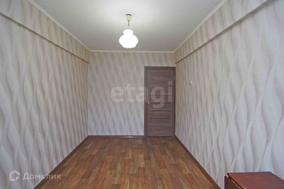 Продаётся 3-комнатная квартира, 58.5 м²