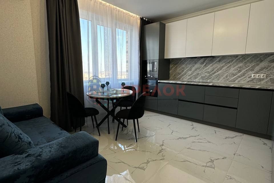 Продаётся 3-комнатная квартира, 82 м²