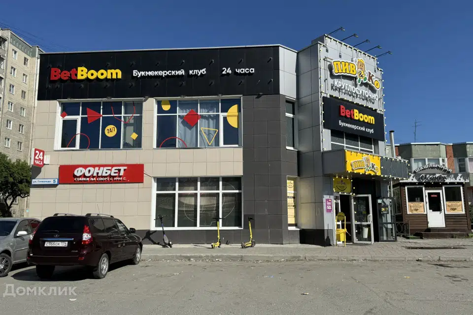 Продаётся торговое помещение, 169.6 м²