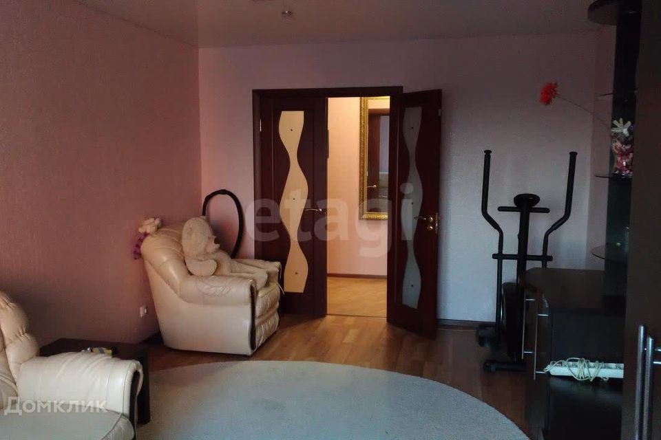 Продаётся 1-комнатная квартира, 54 м²