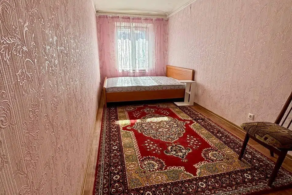 Продаётся 3-комнатная квартира, 54.7 м²