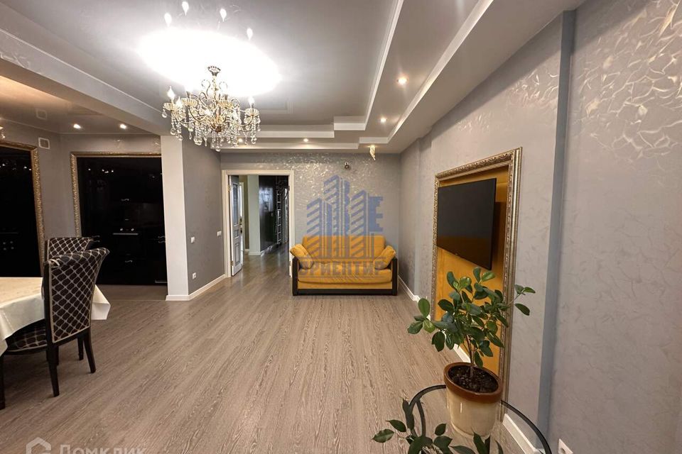 Продаётся 3-комнатная квартира, 100 м²