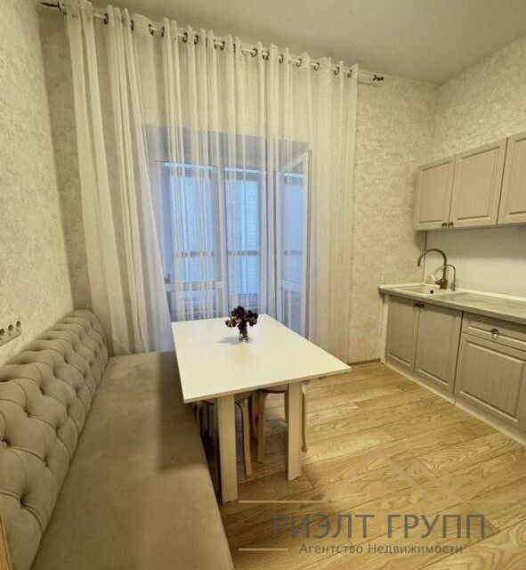 Продаётся 1-комнатная квартира, 43.9 м²