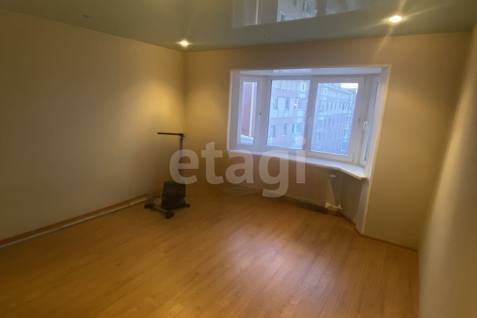 Продаётся 2-комнатная квартира, 56.3 м²