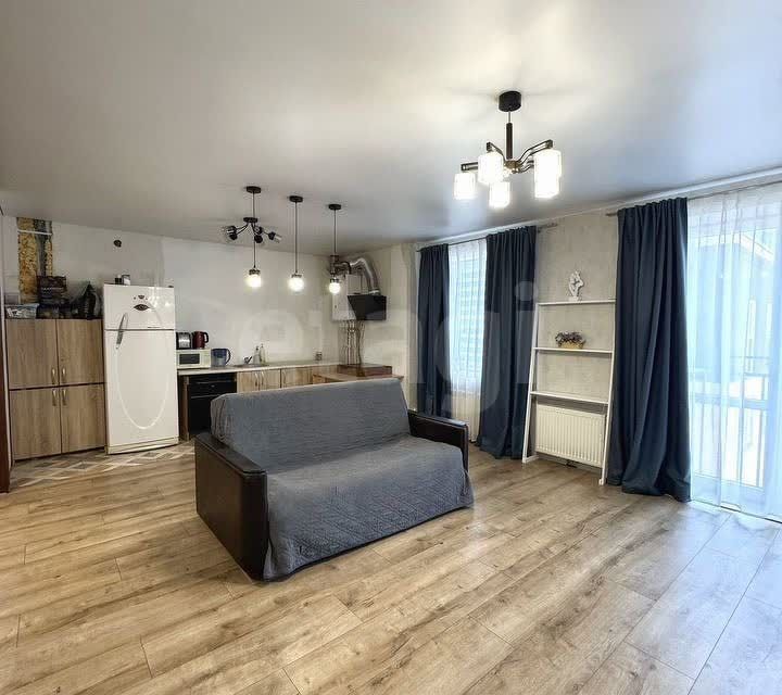 Продаётся 2-комнатная квартира, 65.9 м²