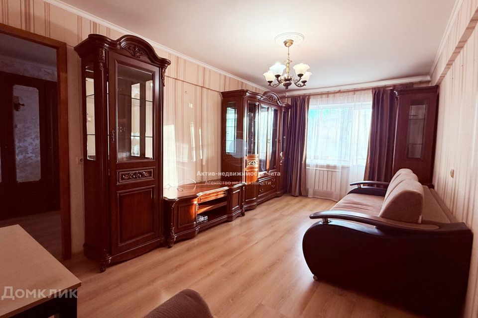Продаётся 3-комнатная квартира, 60 м²