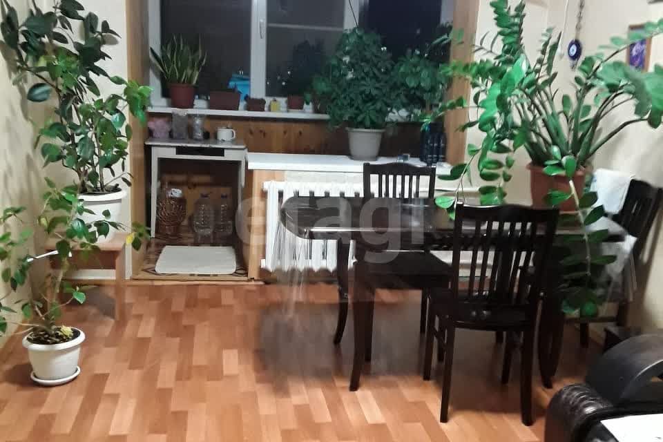 Продаётся 4-комнатная квартира, 76.3 м²