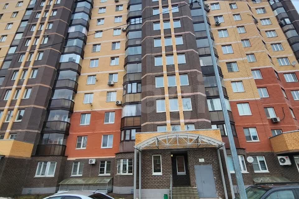 Продаётся 1-комнатная квартира, 37.9 м²