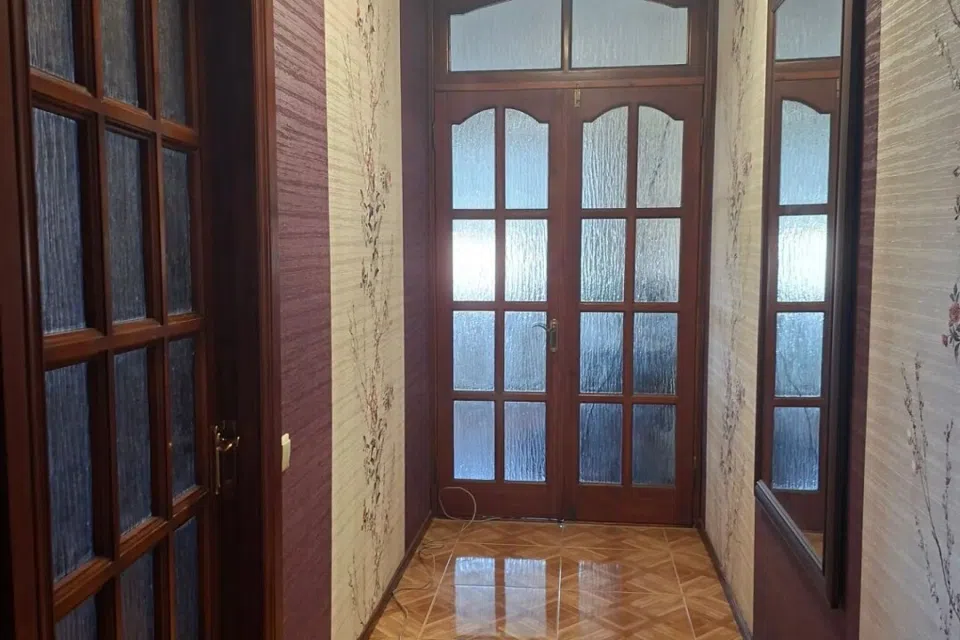 Продаётся 3-комнатная квартира, 57.3 м²
