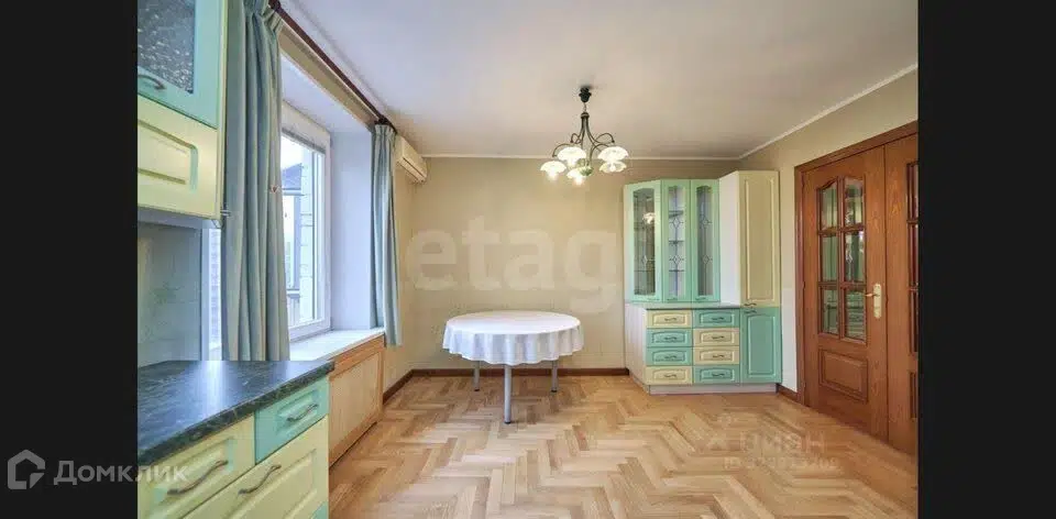 Продаётся 3-комнатная квартира, 90 м²