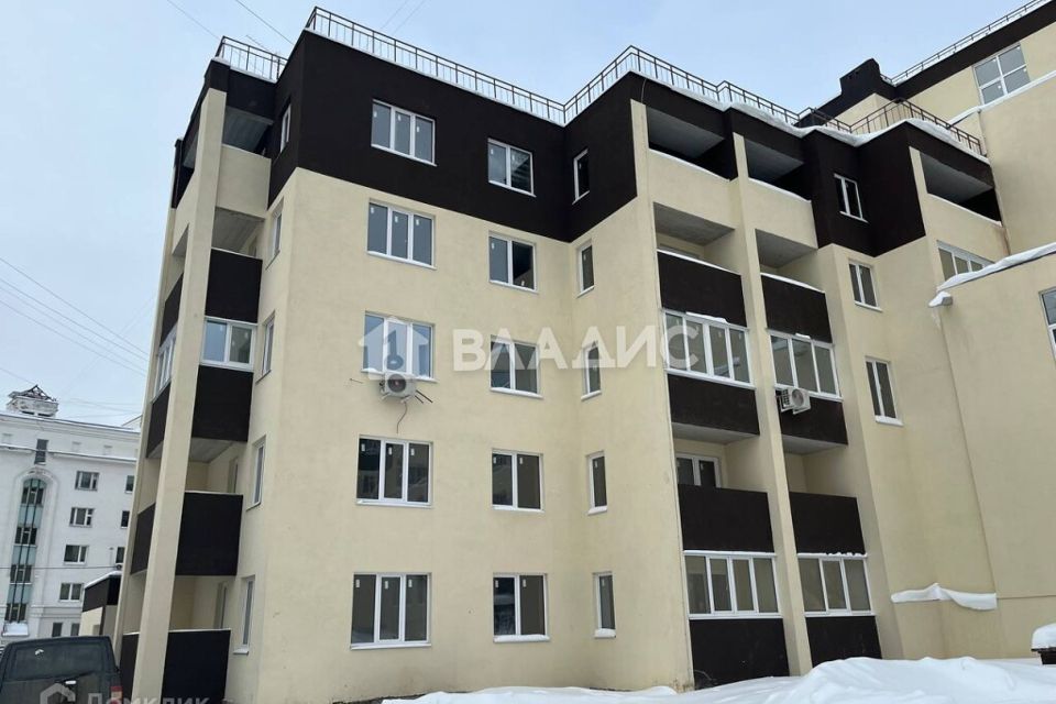 Продаётся 3-комнатная квартира, 95 м²