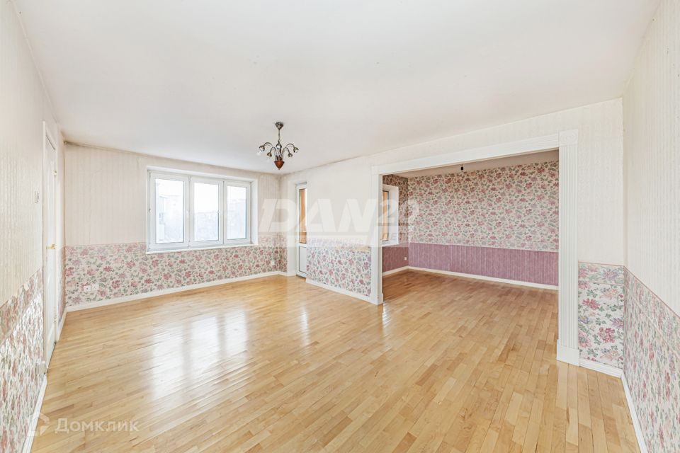 Продаётся 5-комнатная квартира, 112 м²