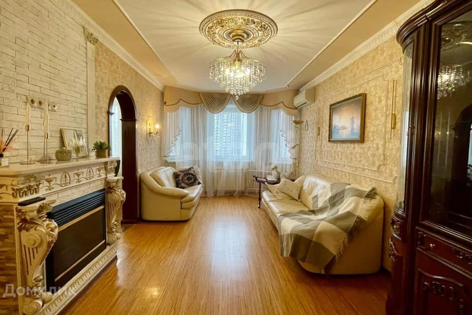 Продаётся 3-комнатная квартира, 82 м²
