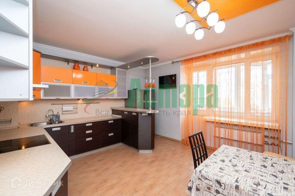 Продаётся 3-комнатная квартира, 123 м²