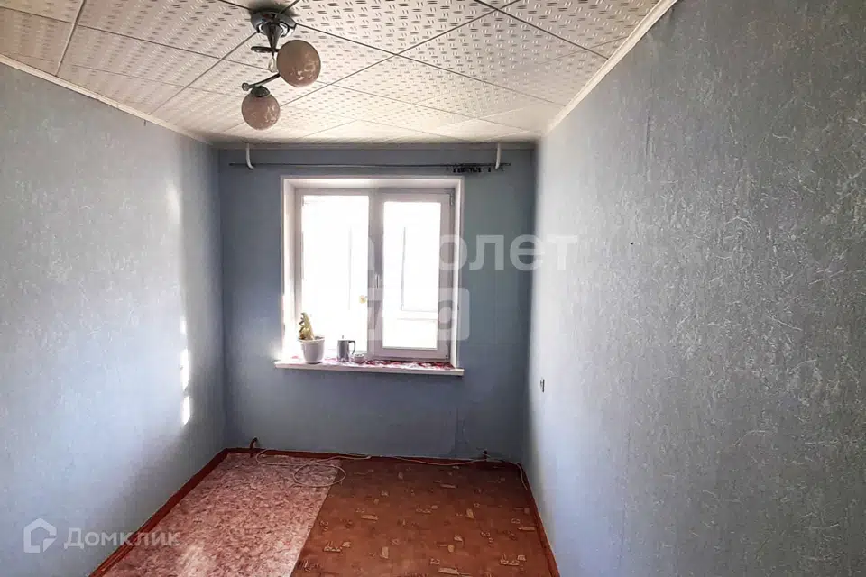 Продаётся 3-комнатная квартира, 52.8 м²