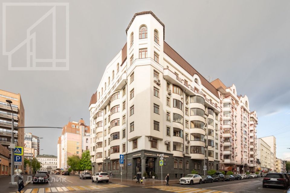 Сдаётся 4-комнатная квартира, 160 м²