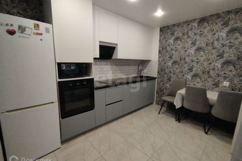 Продаётся 1-комнатная квартира, 41 м²