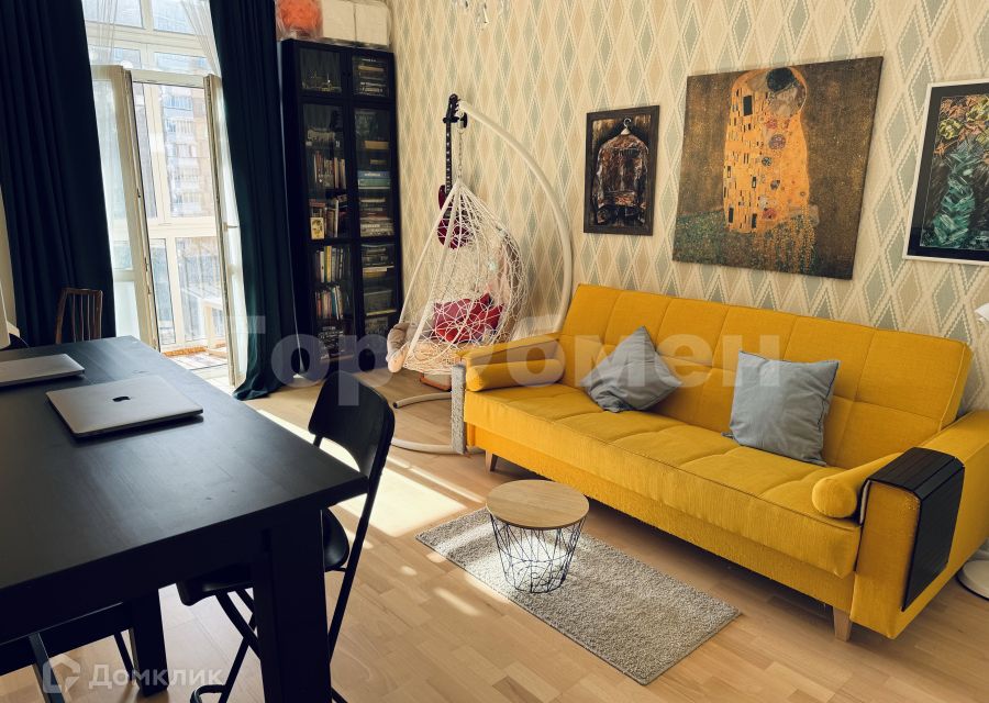 Продаётся 2-комнатная квартира, 56 м²