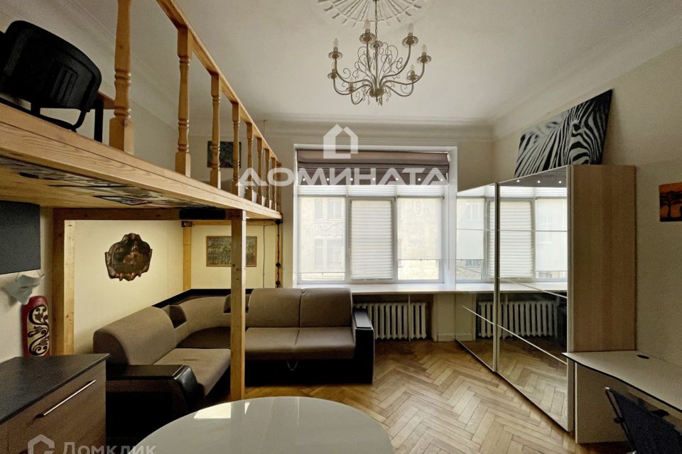 Продаётся комната в 13-комн. квартире, 24 м²