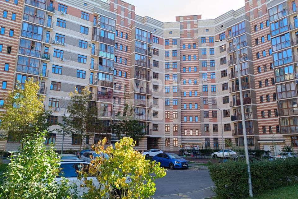 Продаётся 2-комнатная квартира, 71.9 м²