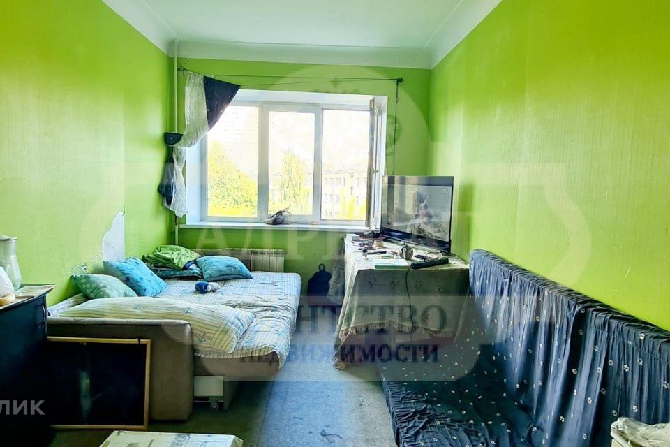 Продаётся комната в 3-комн. квартире, 37.5 м²