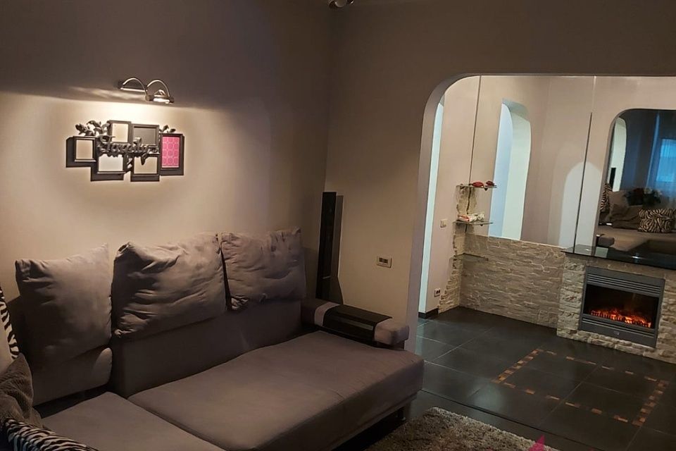 Сдаётся 3-комнатная квартира, 89 м²