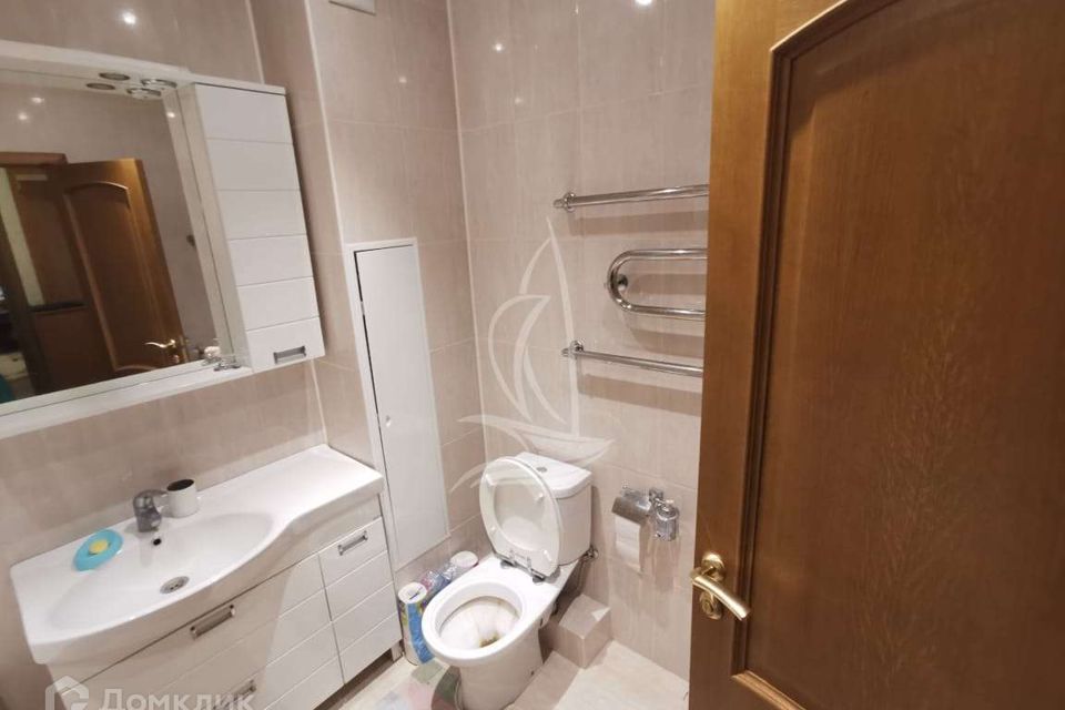Сдаётся 1-комнатная квартира, 56 м²