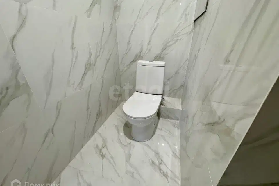 Продаётся 3-комнатная квартира, 60.2 м²