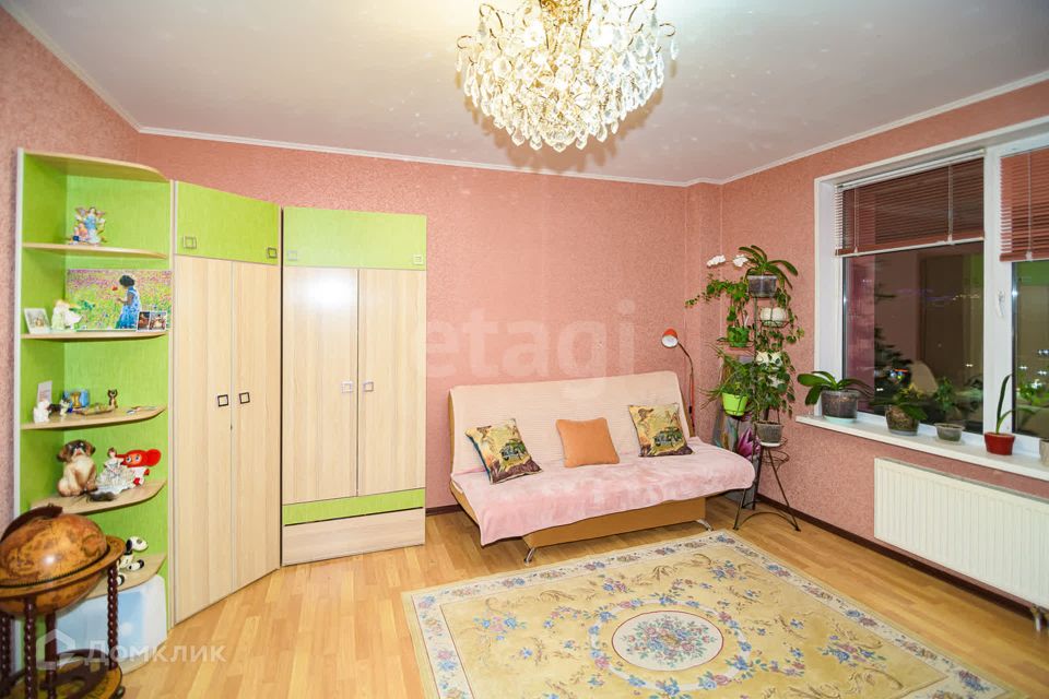 Продаётся 2-комнатная квартира, 77.8 м²