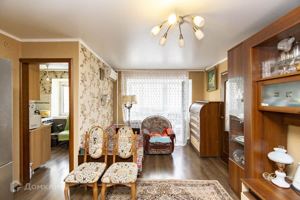 Продаётся 3-комнатная квартира, 42.4 м²