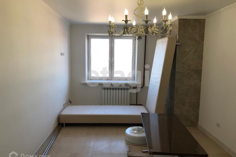 Продаётся 1-комнатная квартира, 37.8 м²