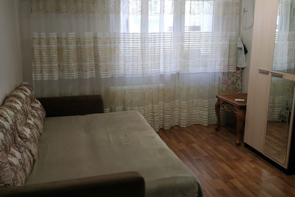 Продаётся 1-комнатная квартира, 35.2 м²