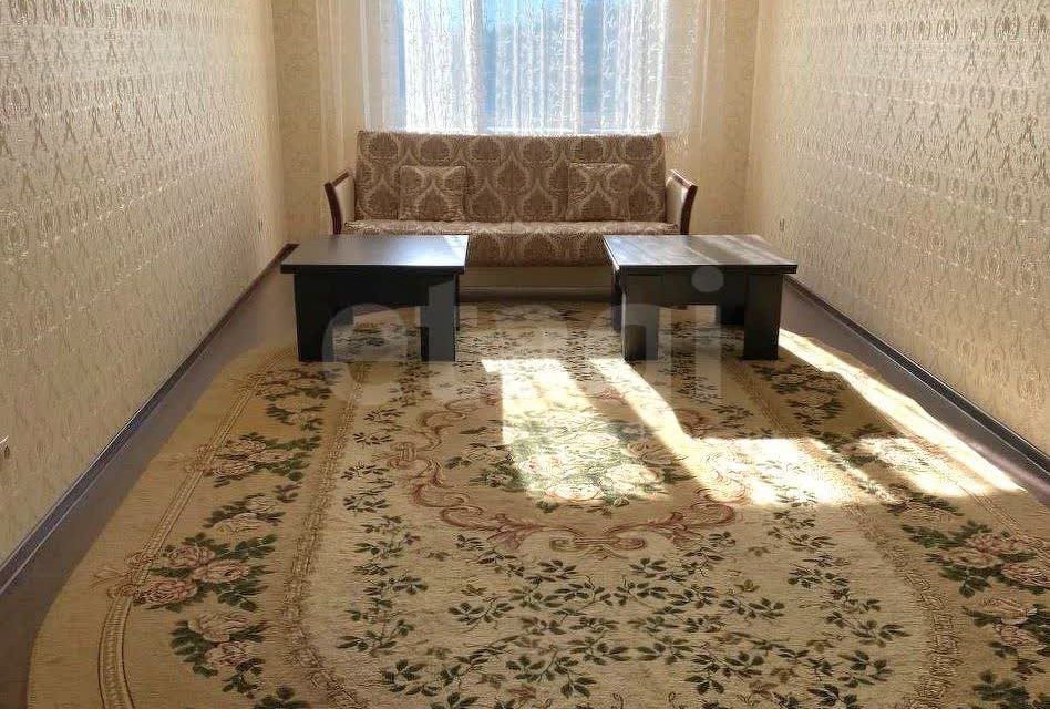 Продаётся 2-комнатная квартира, 77.6 м²