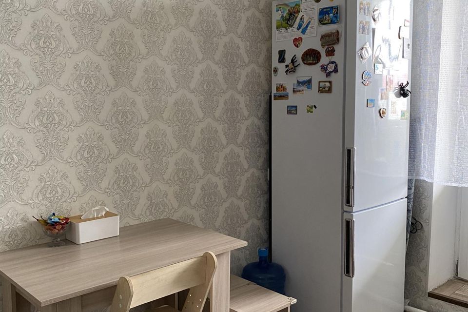 Продаётся 1-комнатная квартира, 42 м²