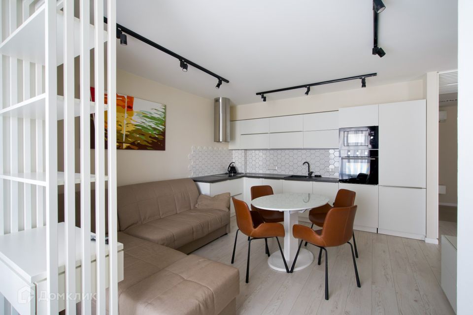 Сдаётся 2-комнатная квартира, 55 м²