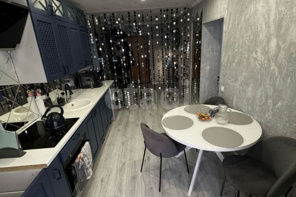 Продаётся 3-комнатная квартира, 70.5 м²