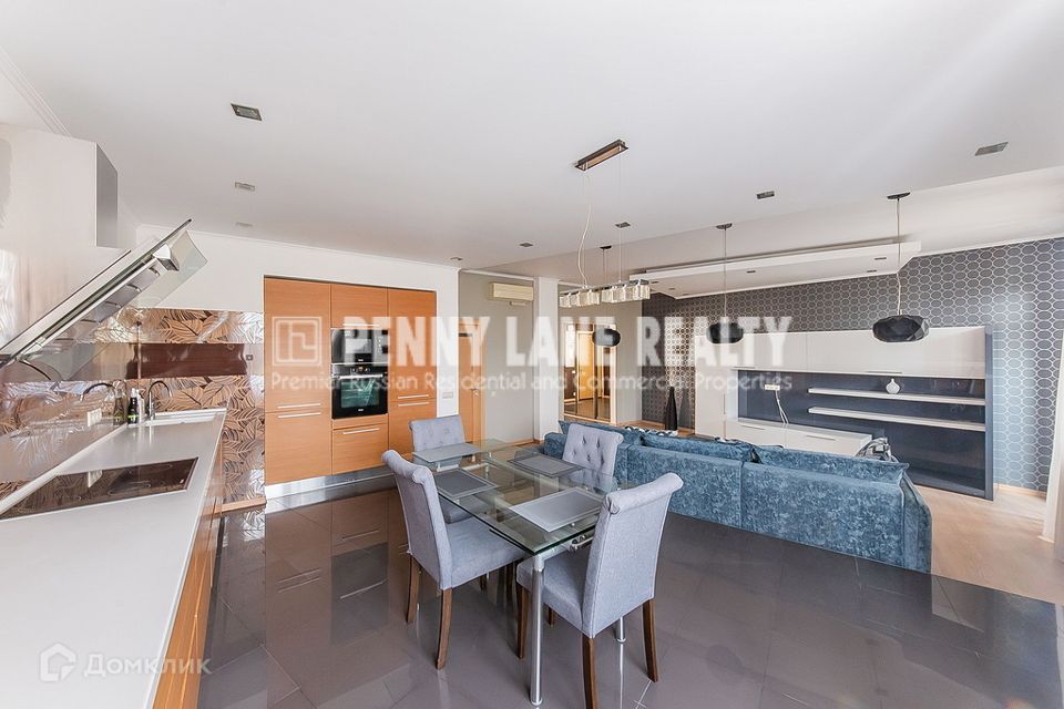 Сдаётся 3-комнатная квартира, 147 м²