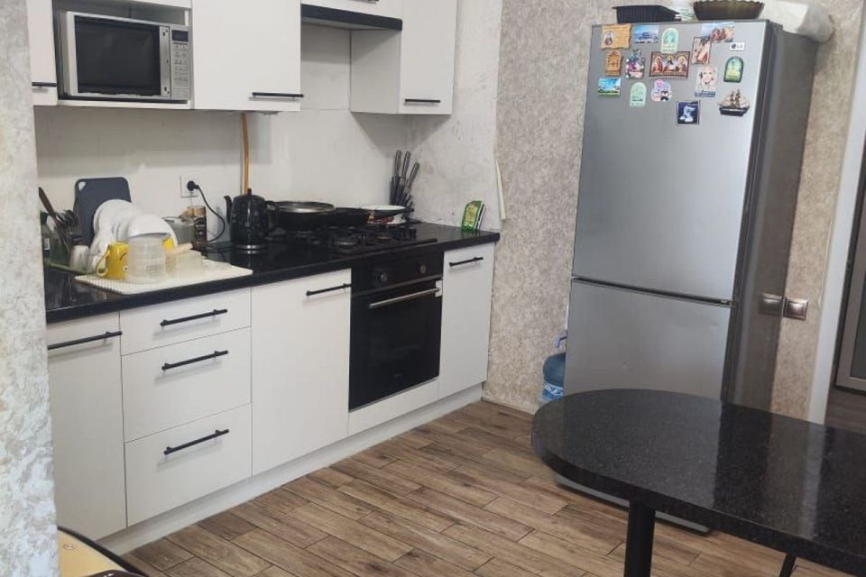 Продаётся 2-комнатная квартира, 65 м²