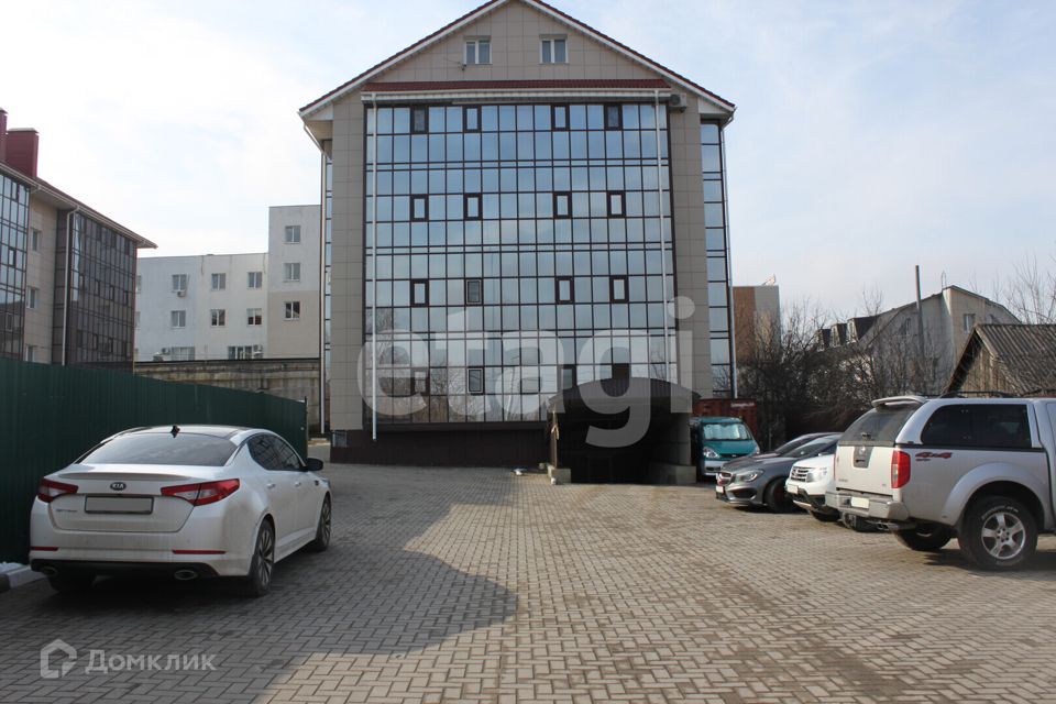 Продаётся 4-комнатная квартира, 99 м²