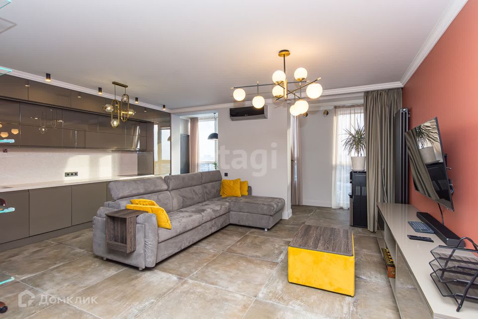 Продаётся 1-комнатная квартира, 40.2 м²