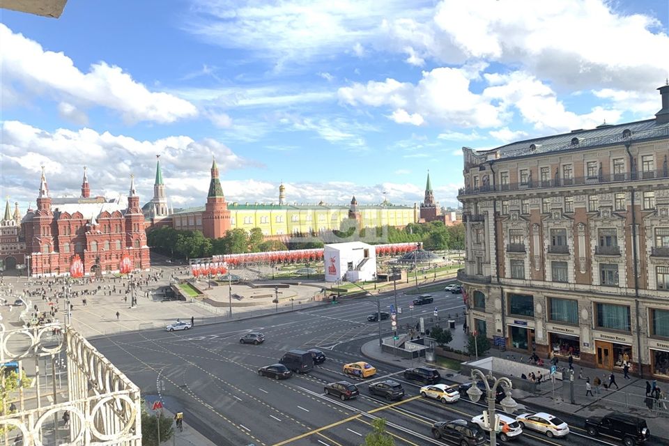 Сдаётся 2-комнатная квартира, 72 м²