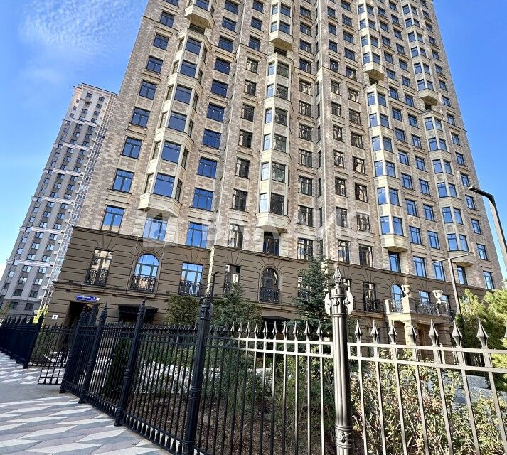 Продаётся 1-комнатная квартира, 41.5 м²