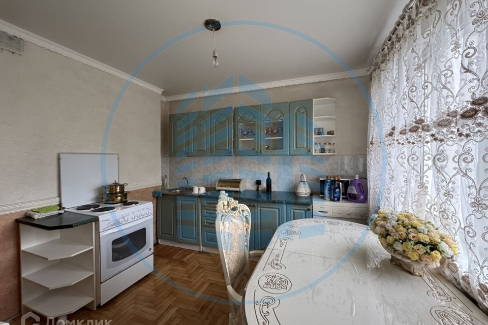 Продаётся 3-комнатная квартира, 63.5 м²