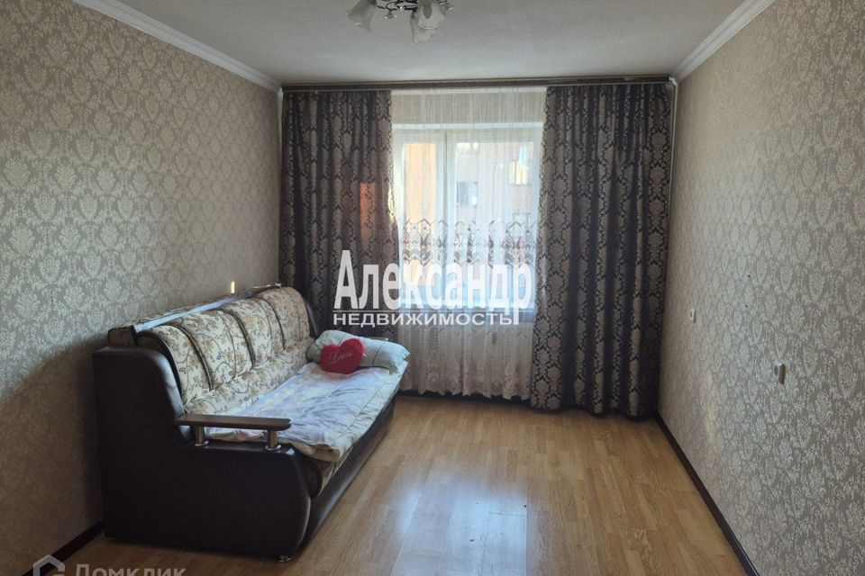 Продаётся 1-комнатная квартира, 35.6 м²