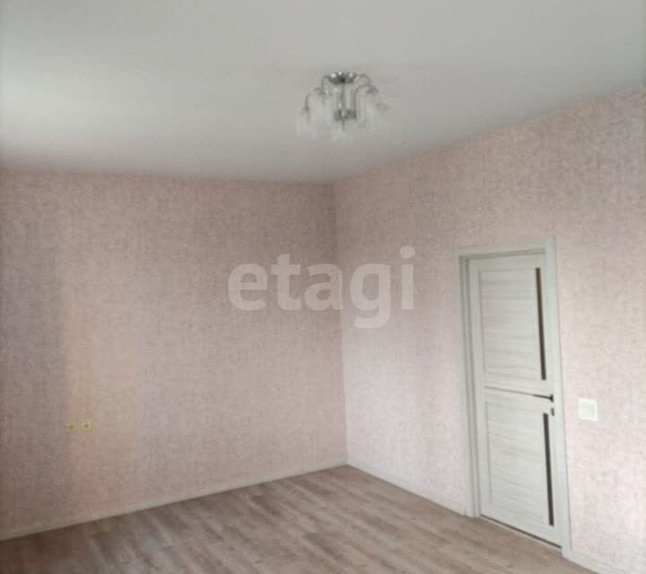 Продаётся 2-комнатная квартира, 61.9 м²