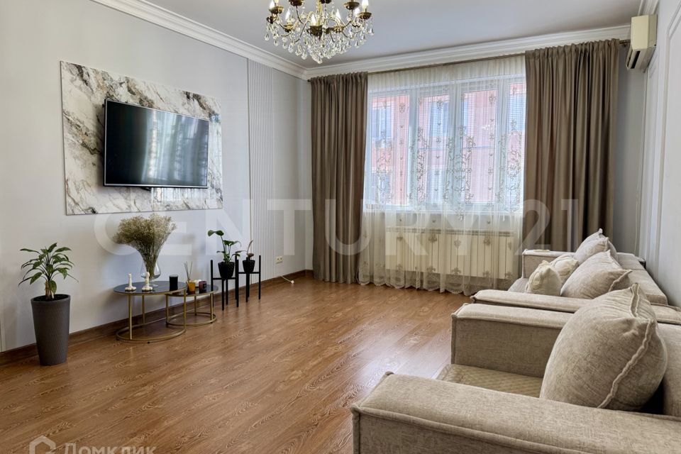Продаётся 2-комнатная квартира, 82 м²