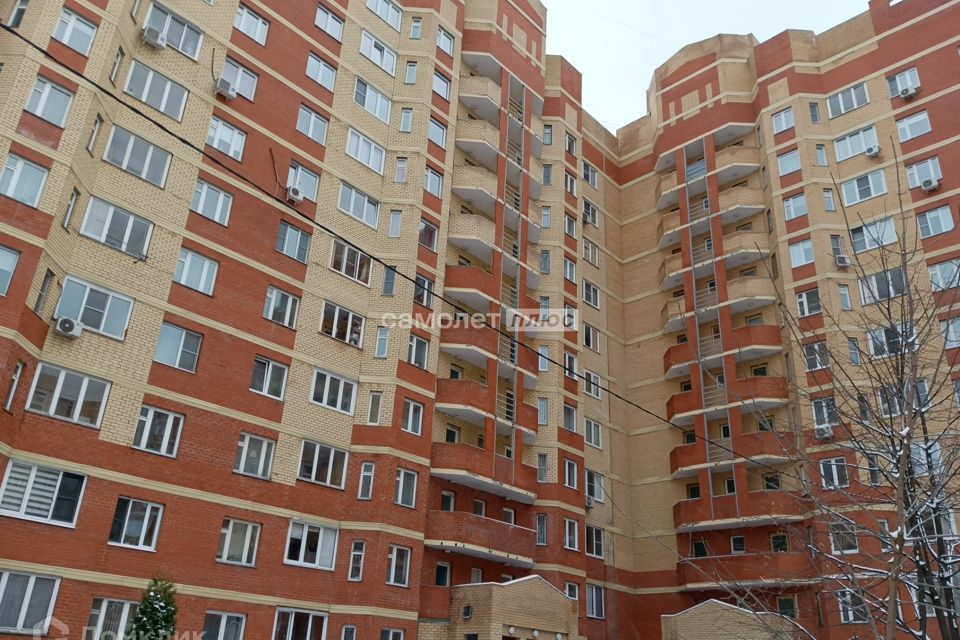 Продаётся 2-комнатная квартира, 66.7 м²