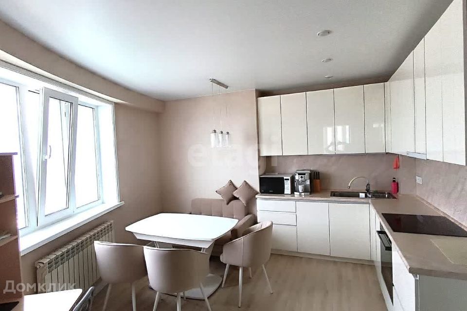 Продаётся 2-комнатная квартира, 55.5 м²