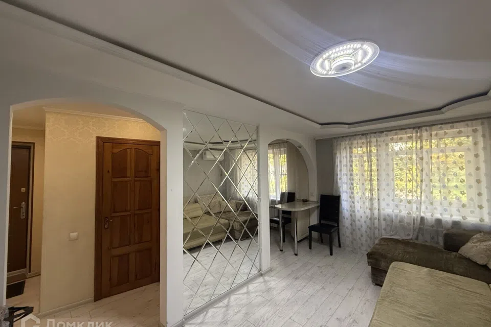 Продаётся 3-комнатная квартира, 55.4 м²