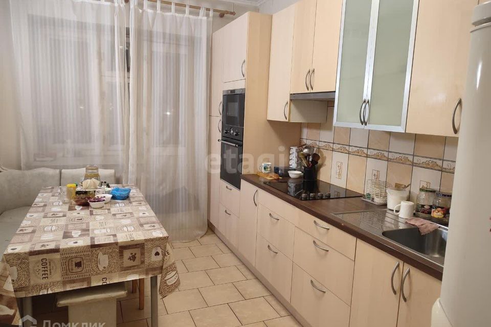 Продаётся 4-комнатная квартира, 95 м²